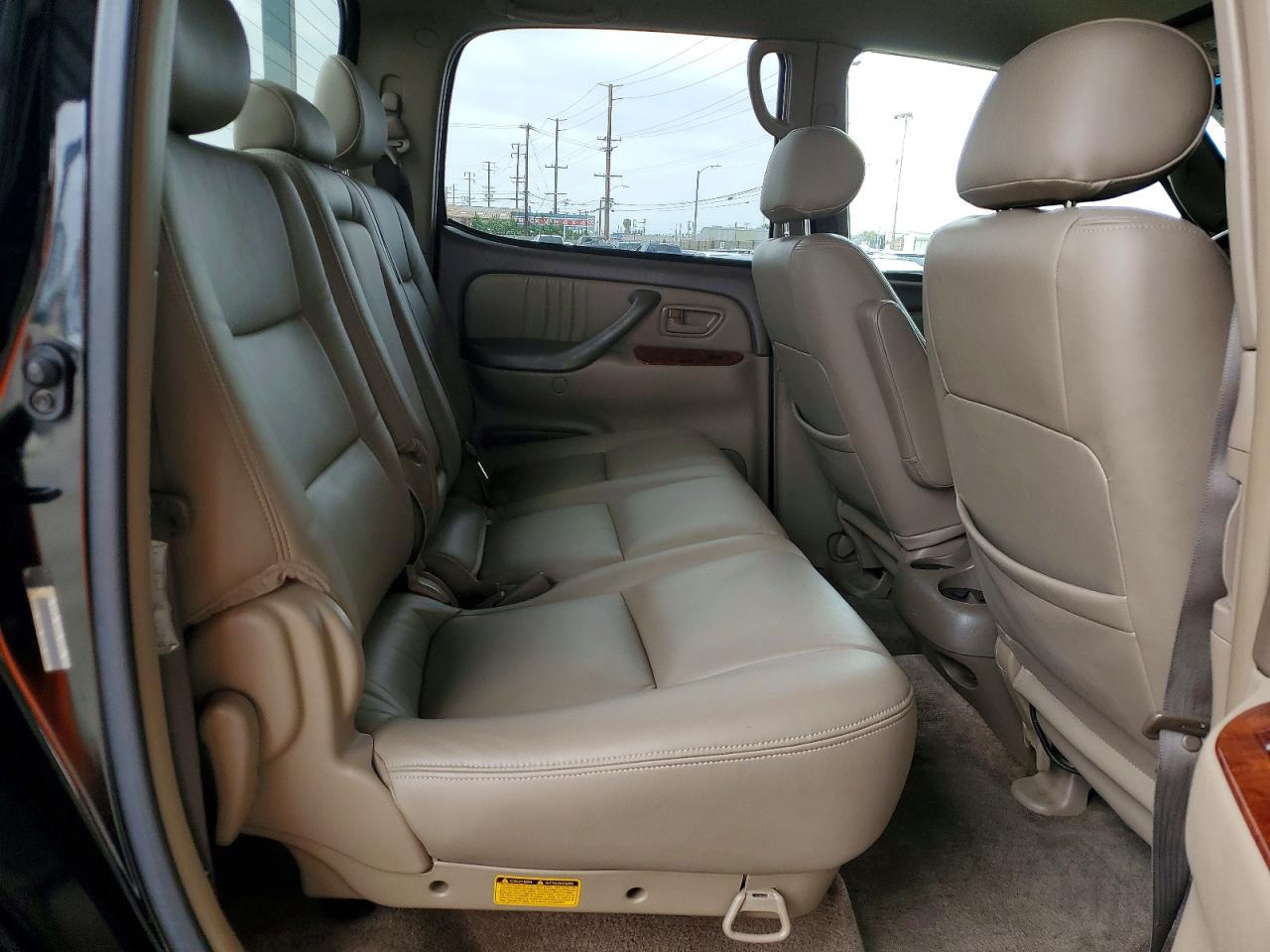 2004 TOYOTA TUNDRA