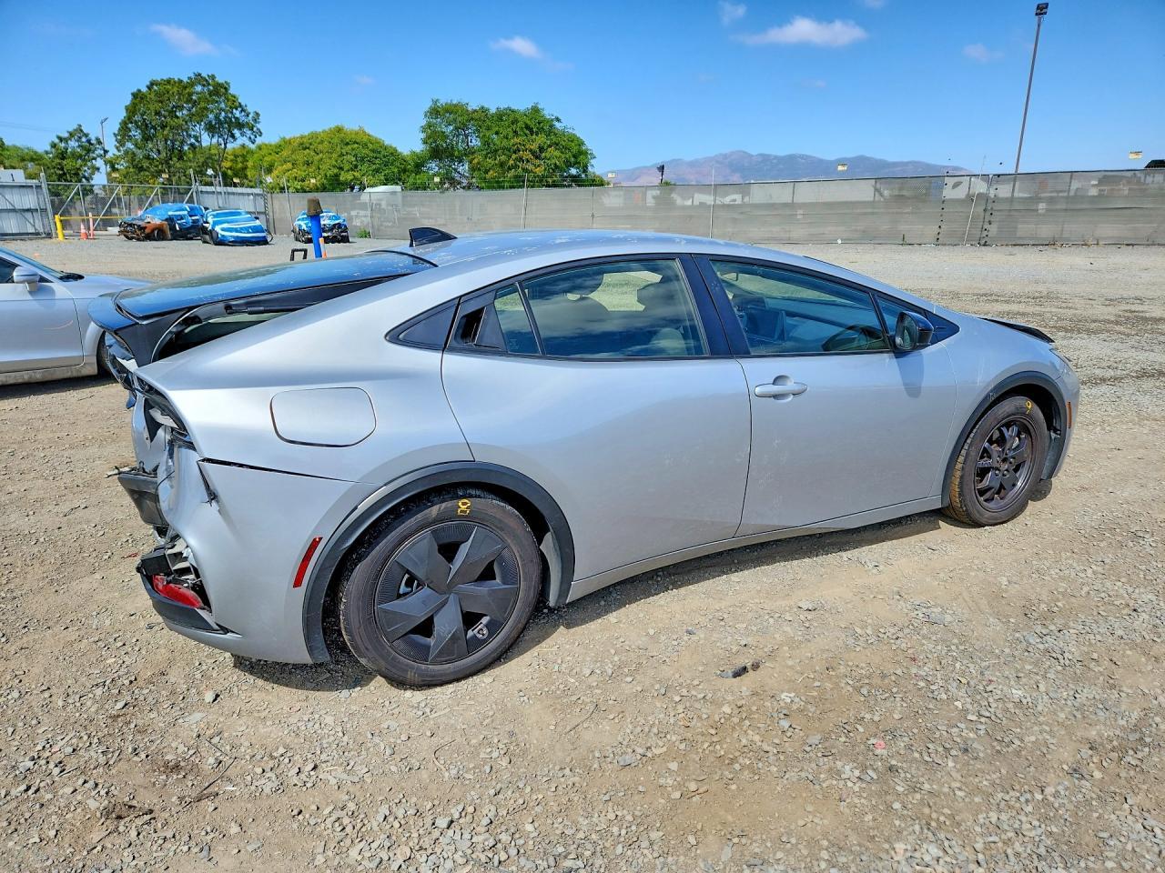 2026 TOYOTA Prius Plug-In