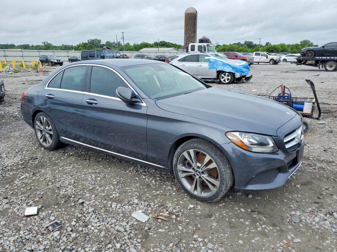 2016 MERCEDES-BENZ C-CLASS