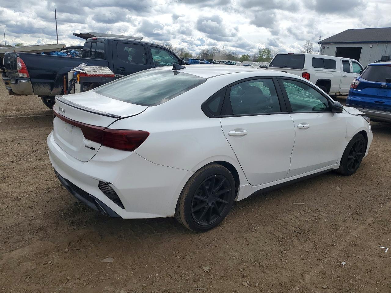 2022 KIA FORTE