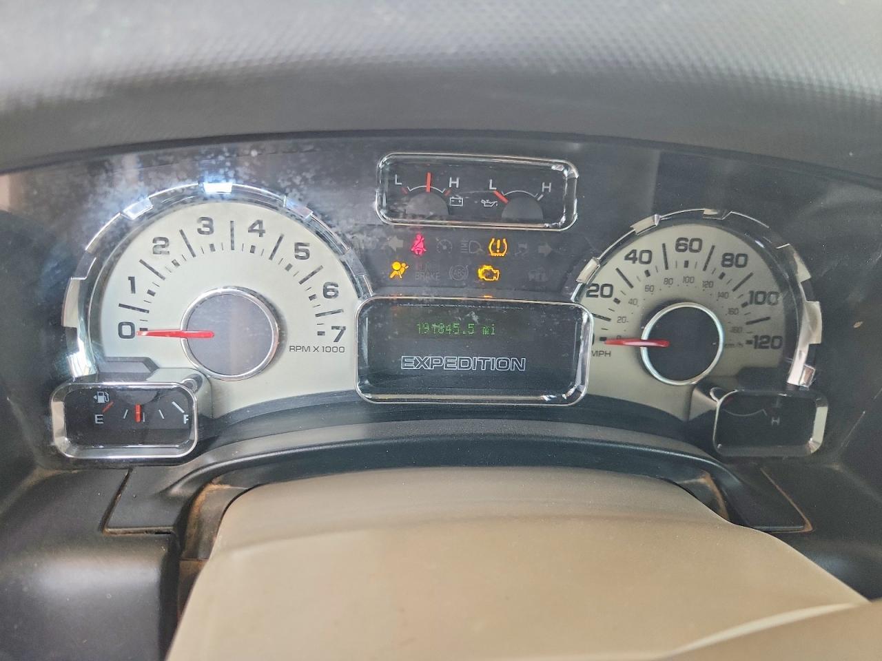 2011 FORD Expedition