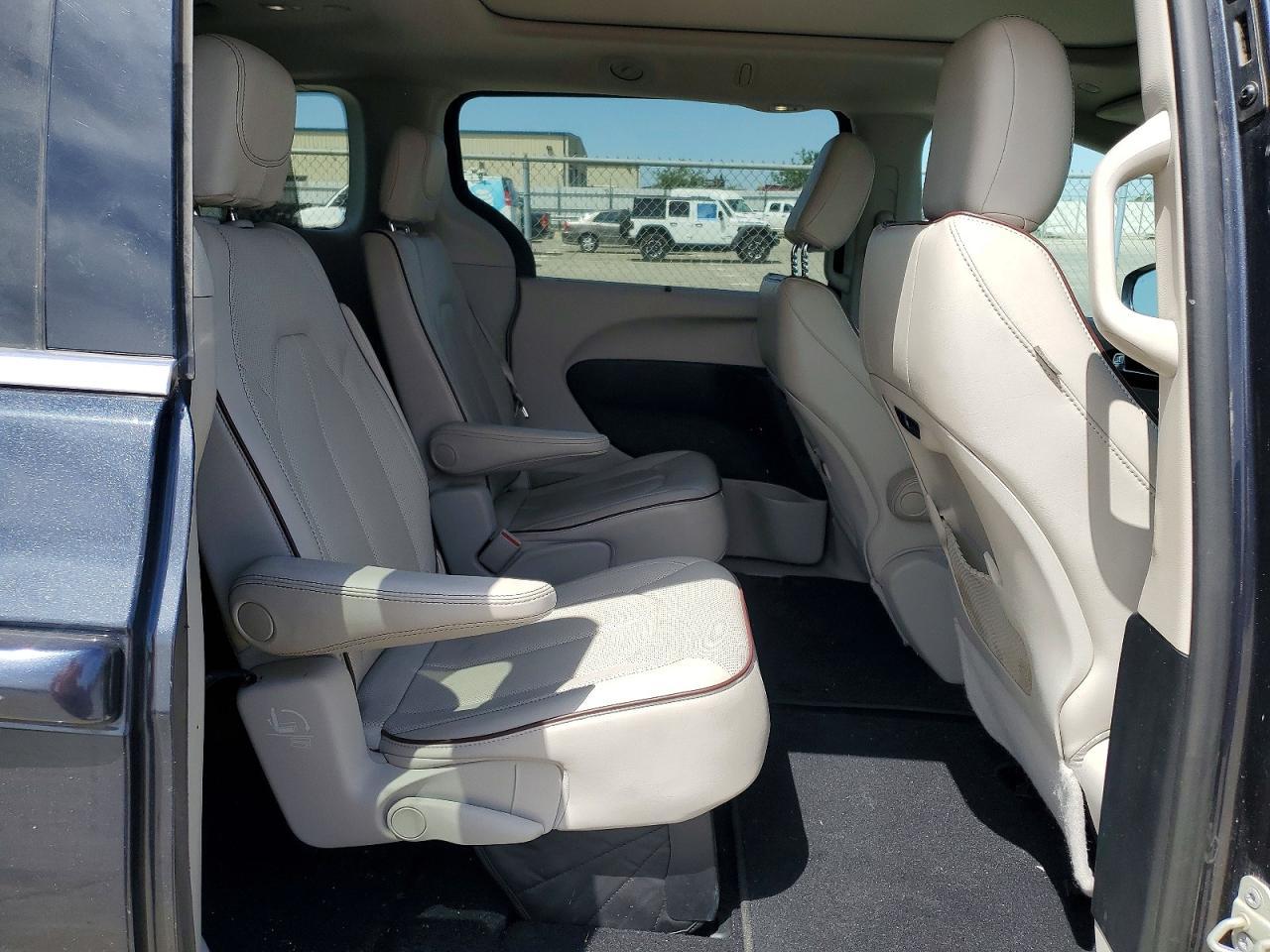 2020 CHRYSLER Pacifica