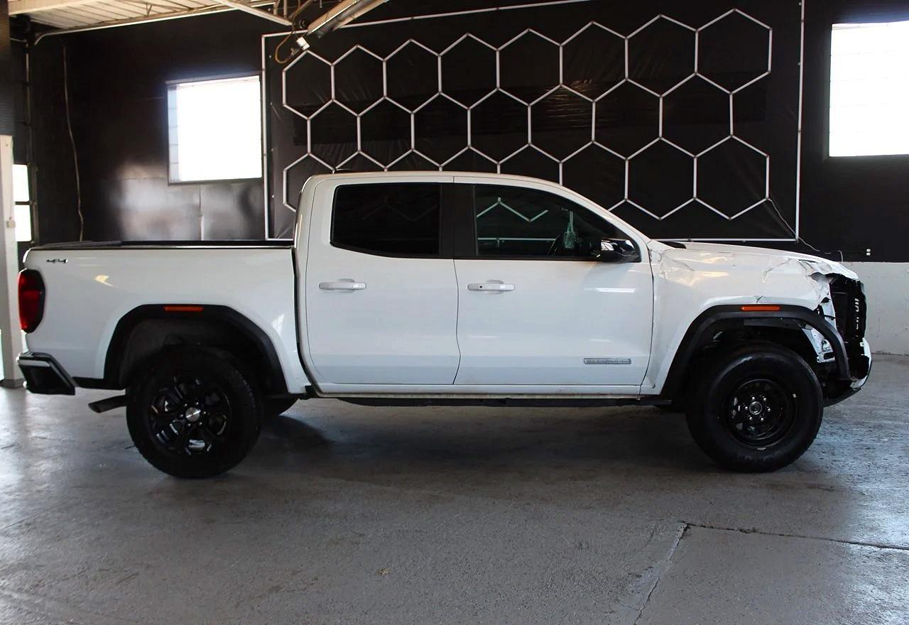 2024 GMC CANYON