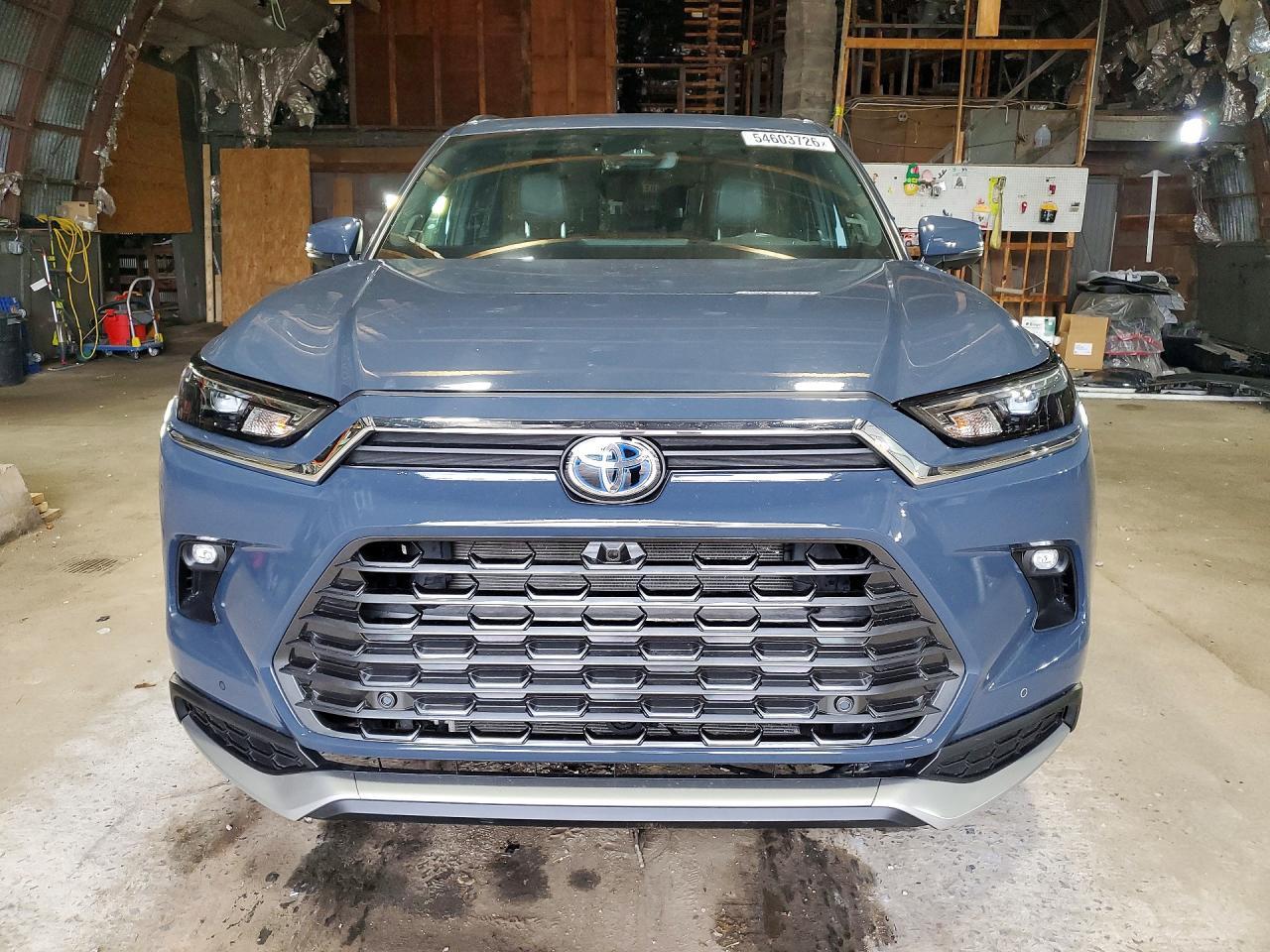 2024 TOYOTA HIGHLANDER