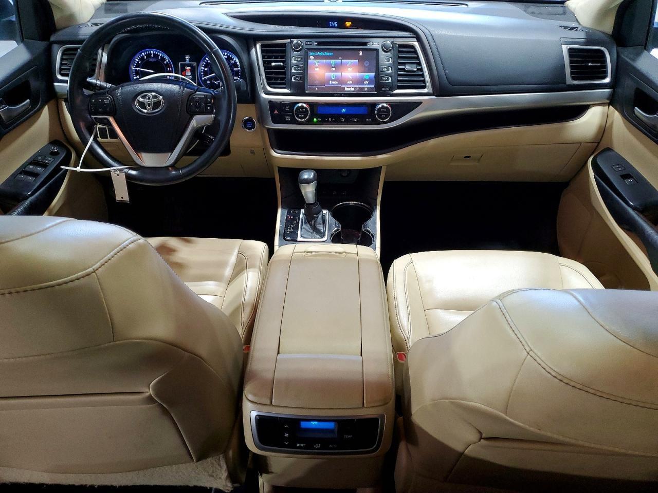 2014 TOYOTA HIGHLANDER