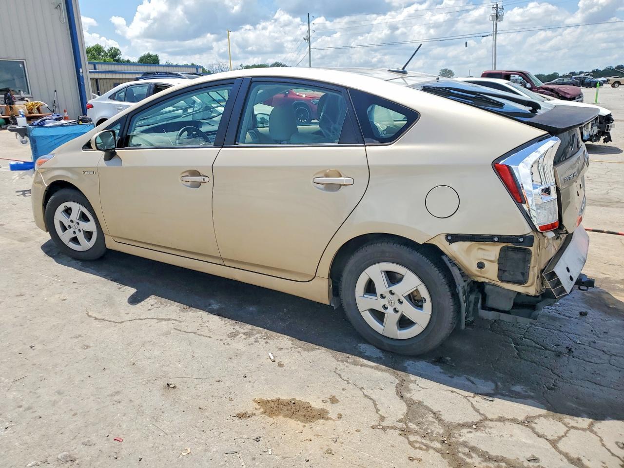 2011 TOYOTA PRIUS