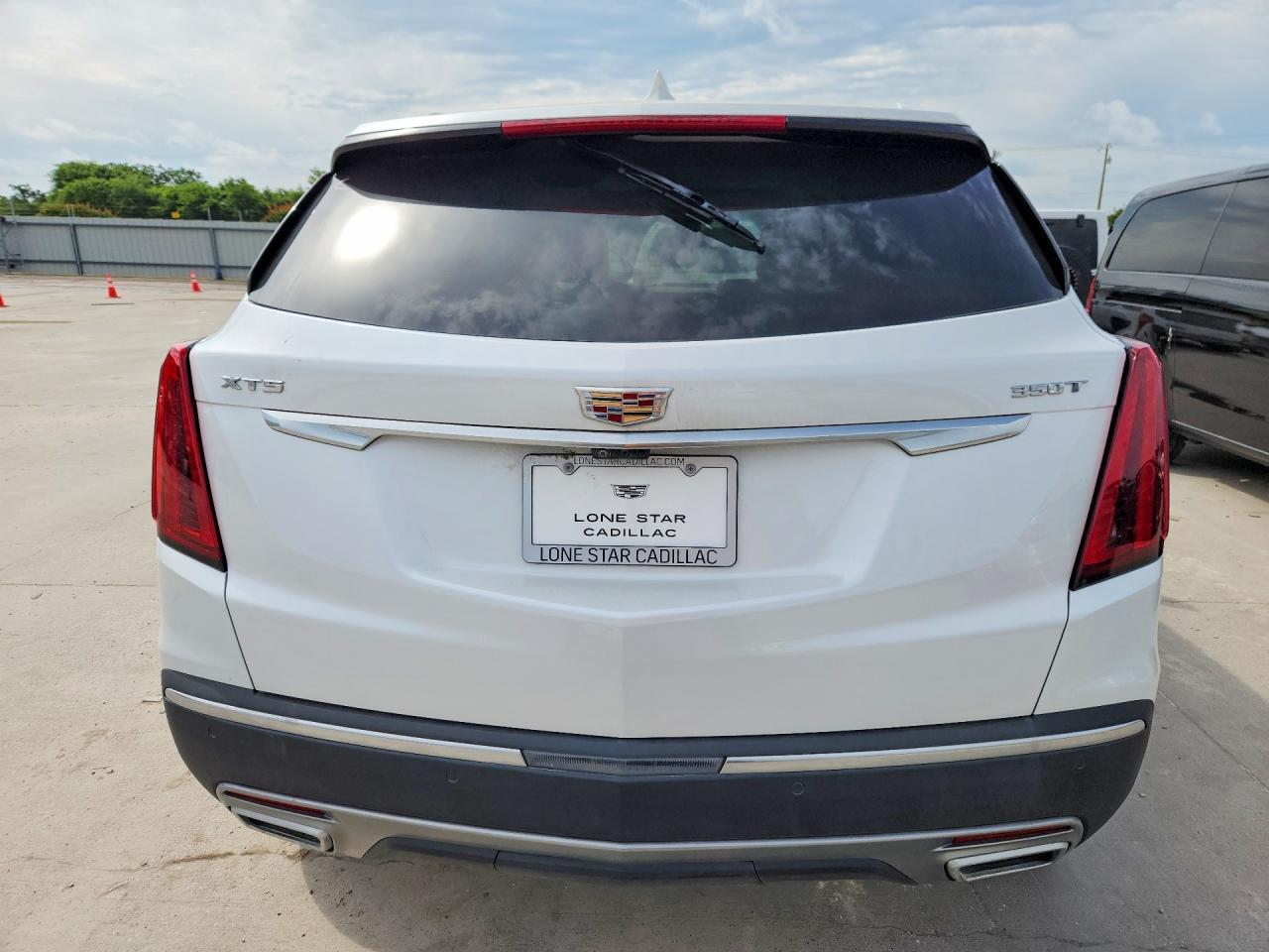 2025 CADILLAC XT5