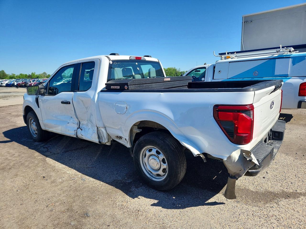 2024 FORD F-150 Lightning