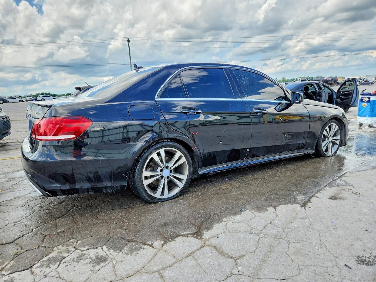 2016 MERCEDES-BENZ E-Class