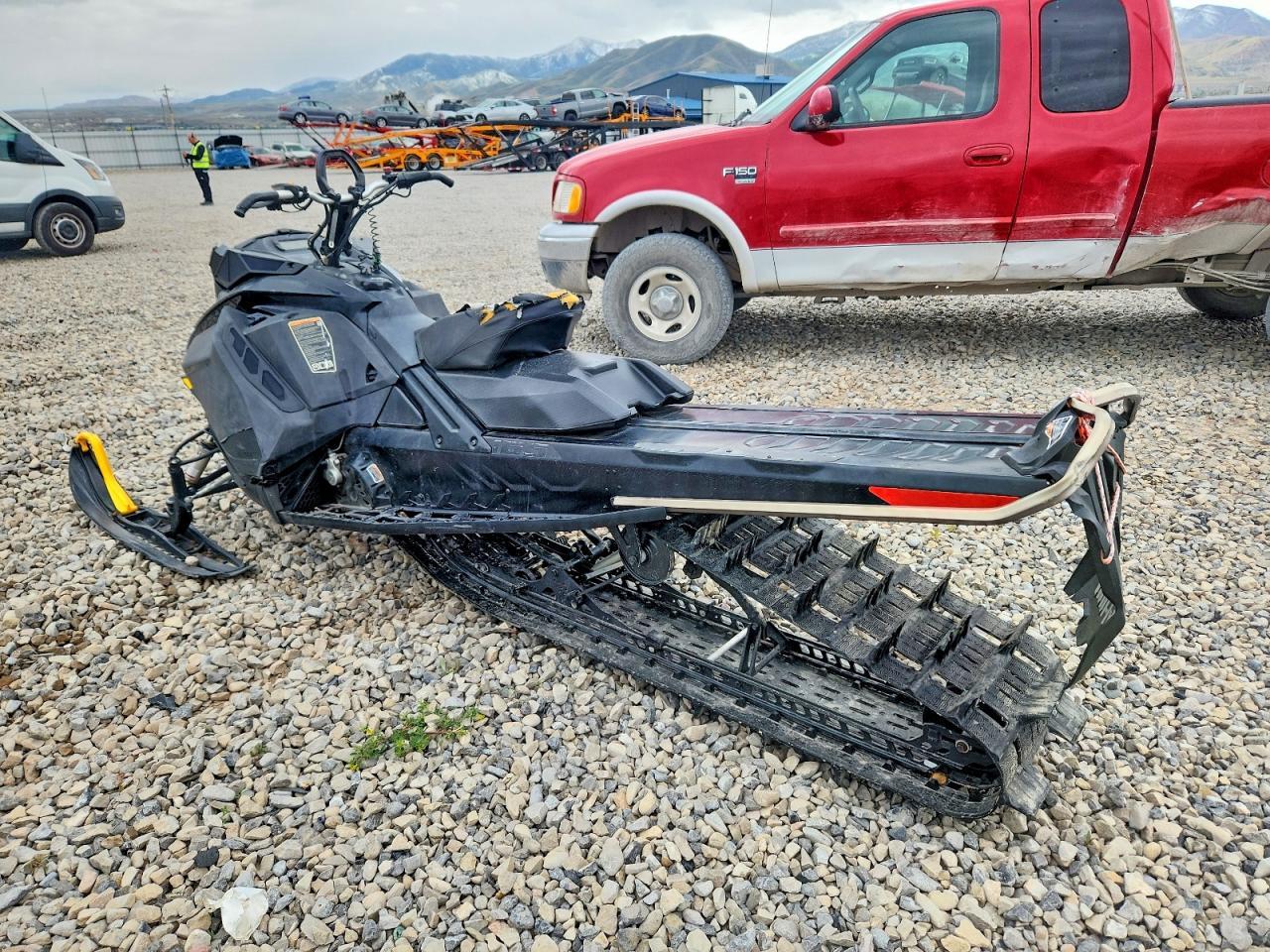 2021 SKI-DOO Summit 850