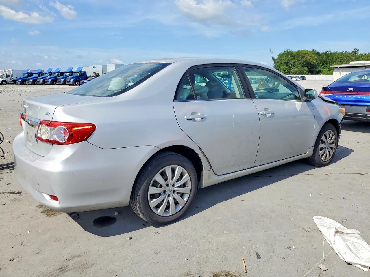2013 TOYOTA COROLLA