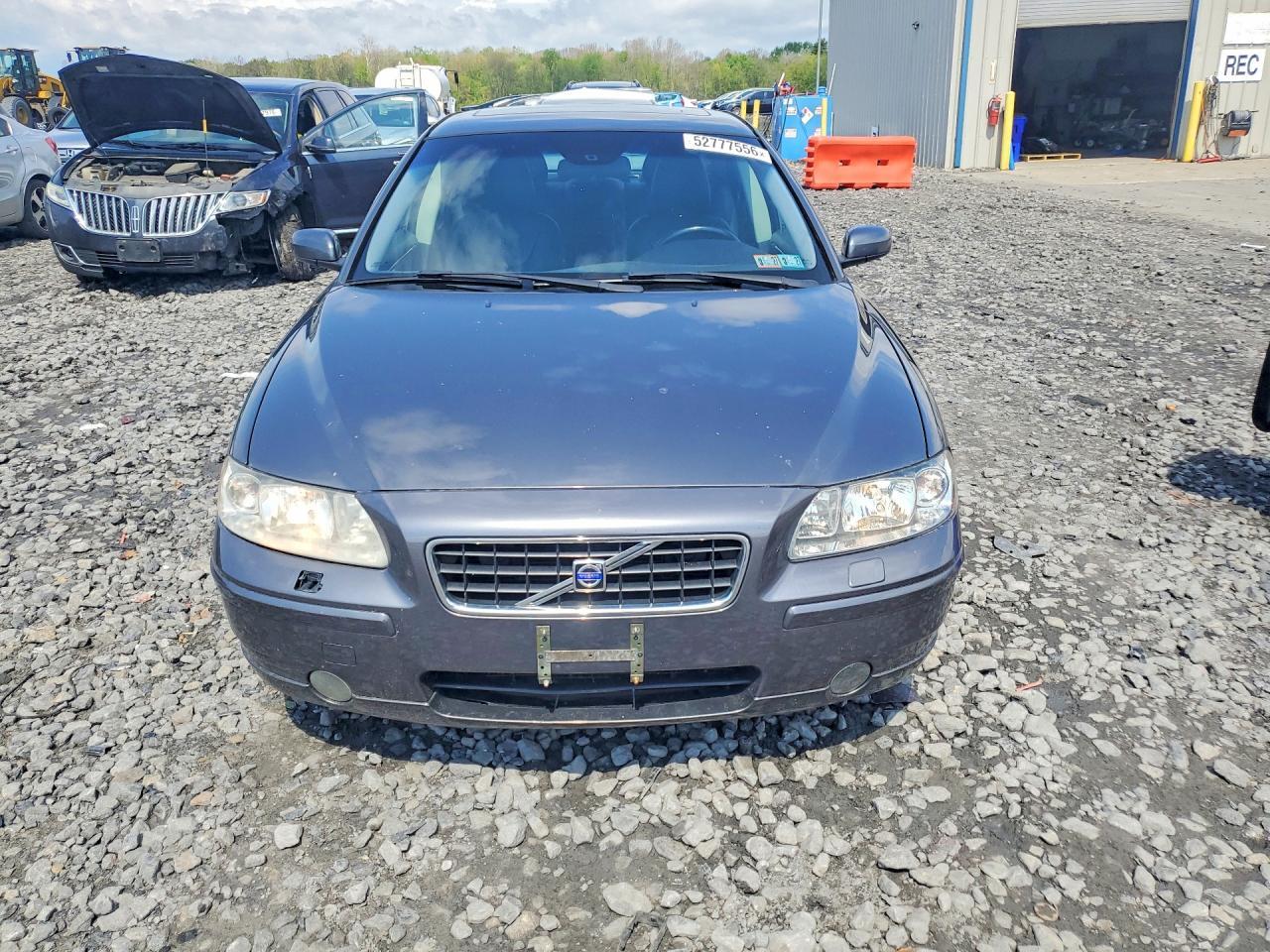 2005 VOLVO S60