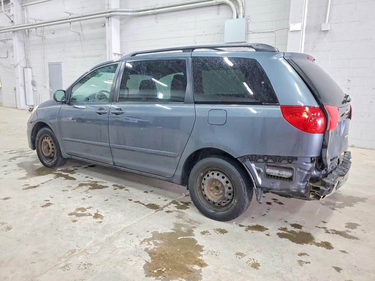2010 Toyt Sienna