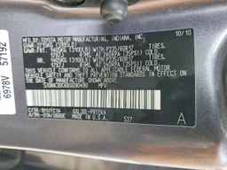 2011 TOYOTA SIENNA