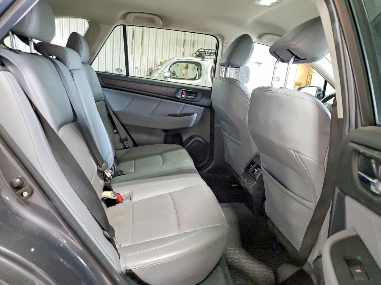 2019 SUBARU Outback