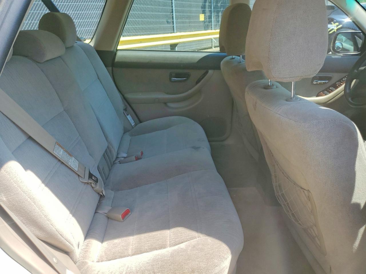 2002 SUBARU Legacy