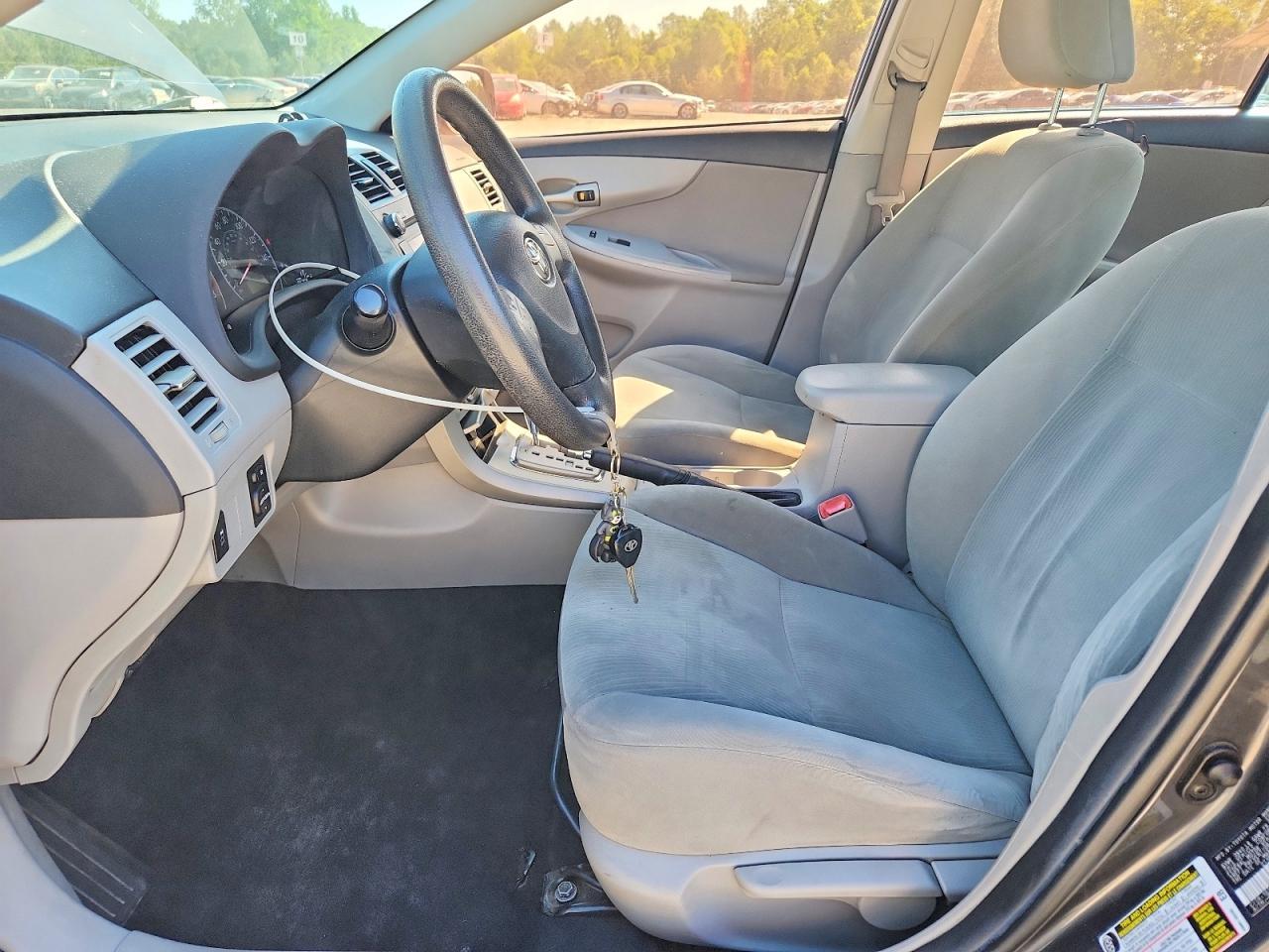 2011 TOYOTA COROLLA