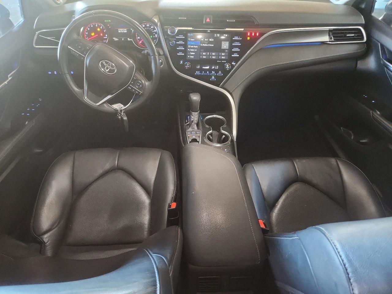 2018 TOYOTA CAMRY