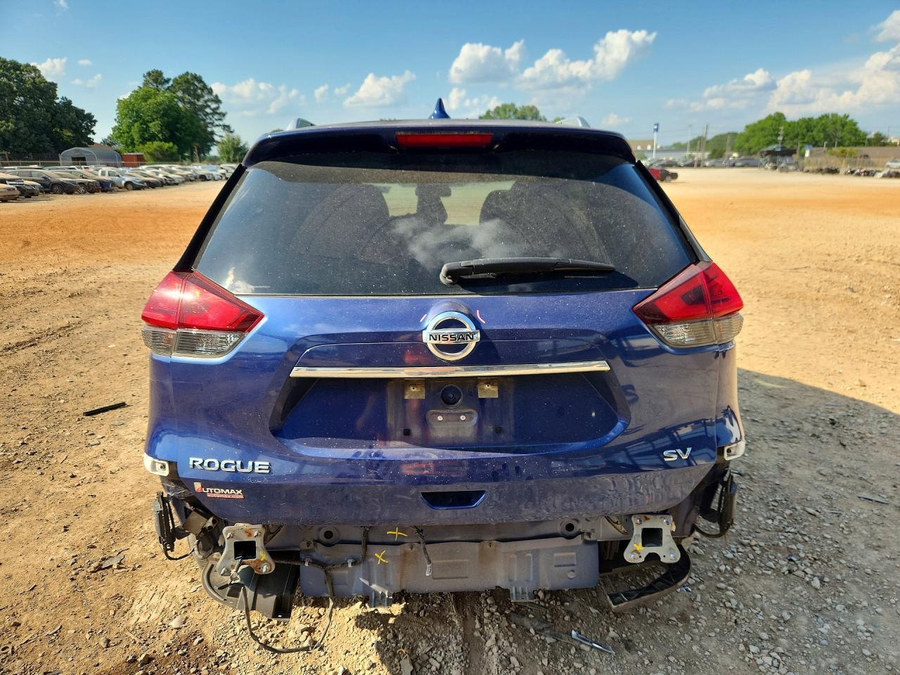 2017 NISSAN ROGUE
