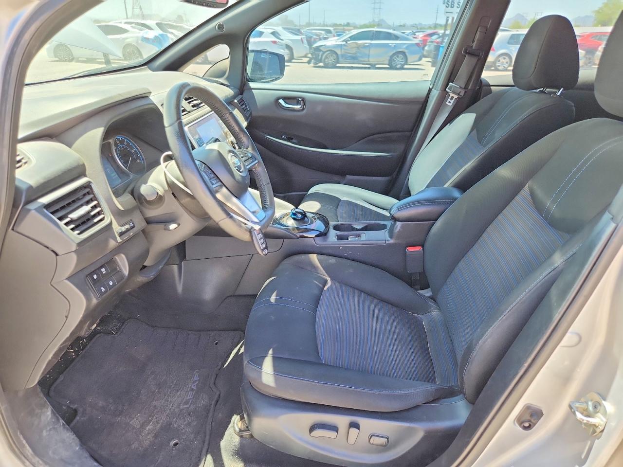 2019 NISSAN LEAF