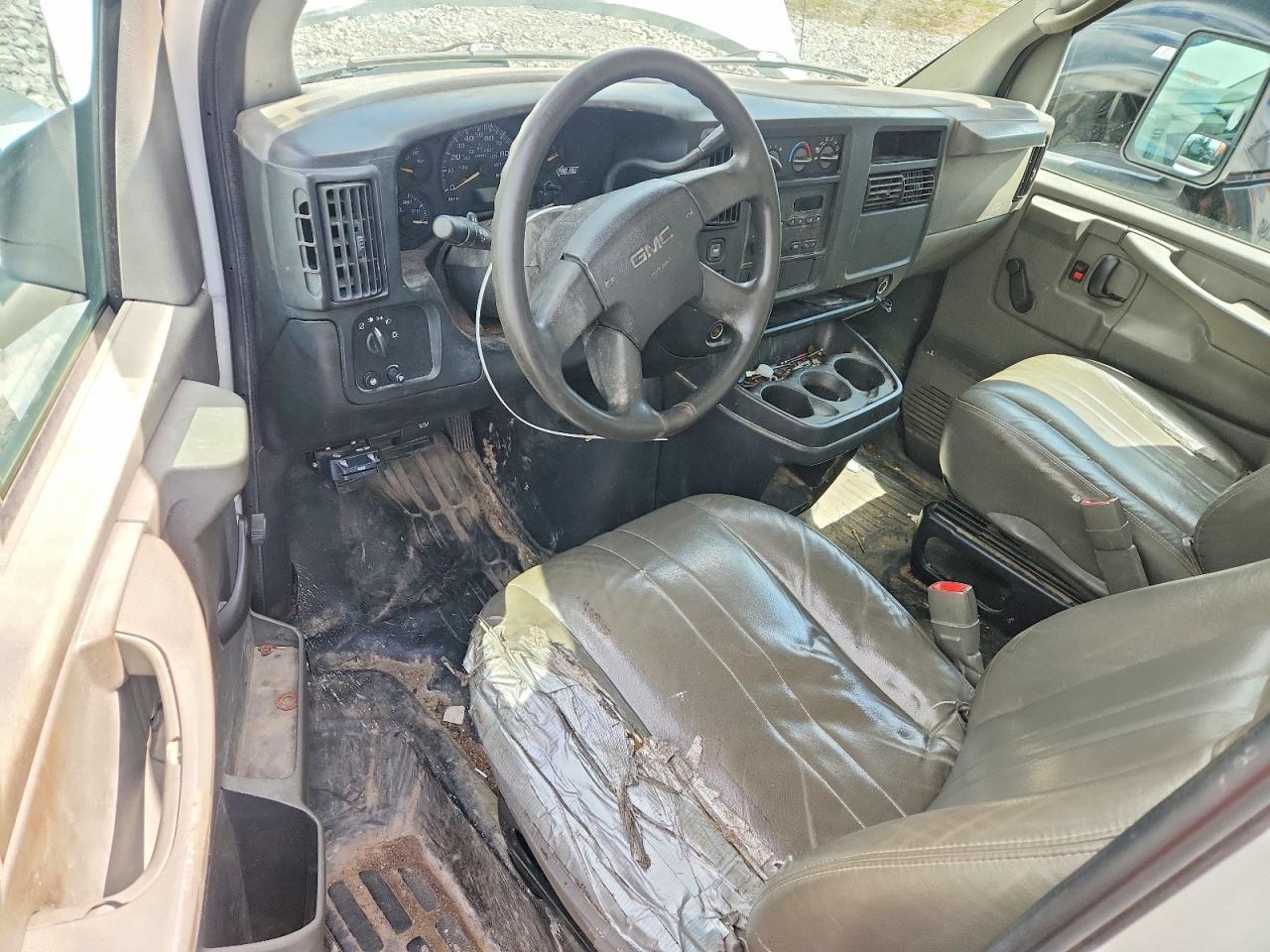 2005 GMC Savana
