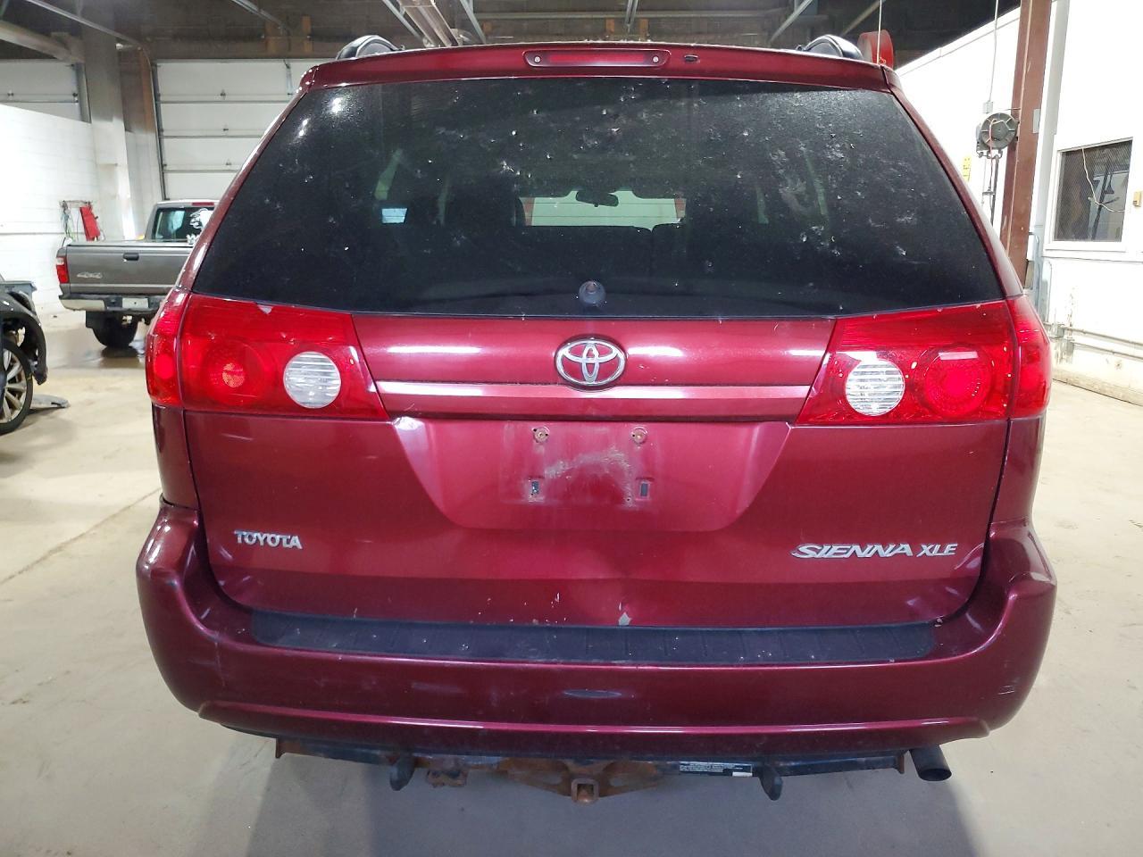 2007 TOYOTA SIENNA