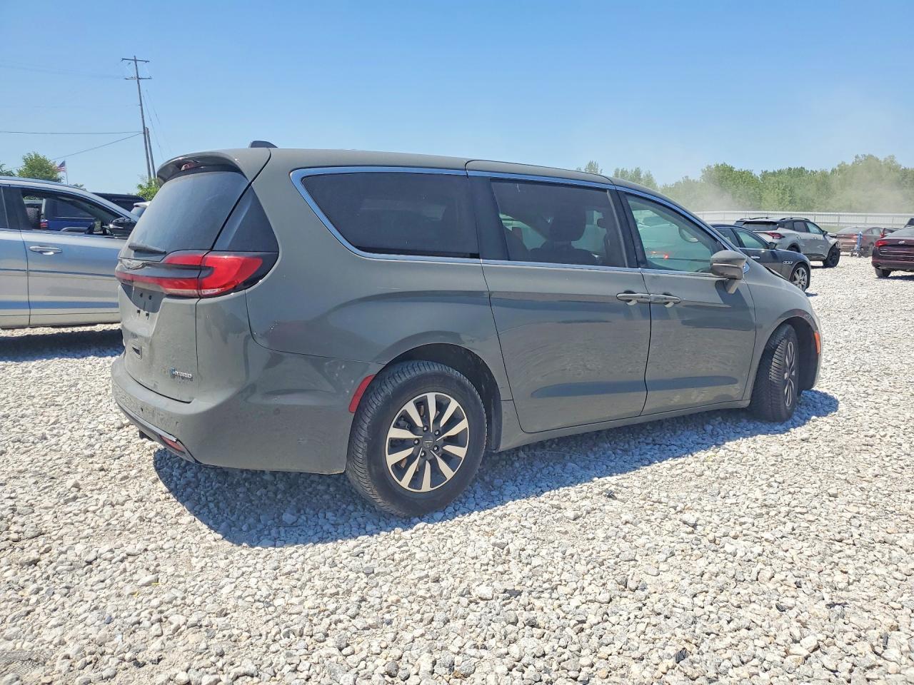 2022 CHRYSLER Pacifica