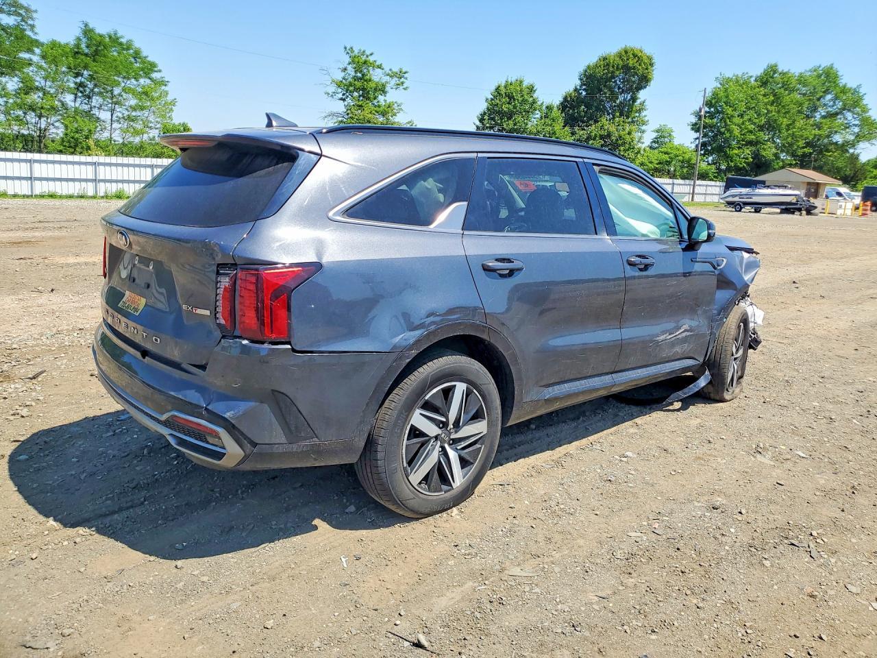 2021 KIA SORENTO