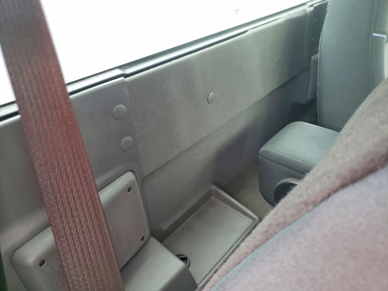 2005 MAZDA B2300