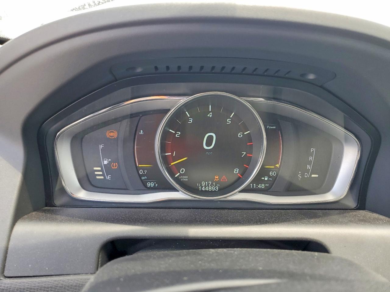 2015 VOLVO XC60
