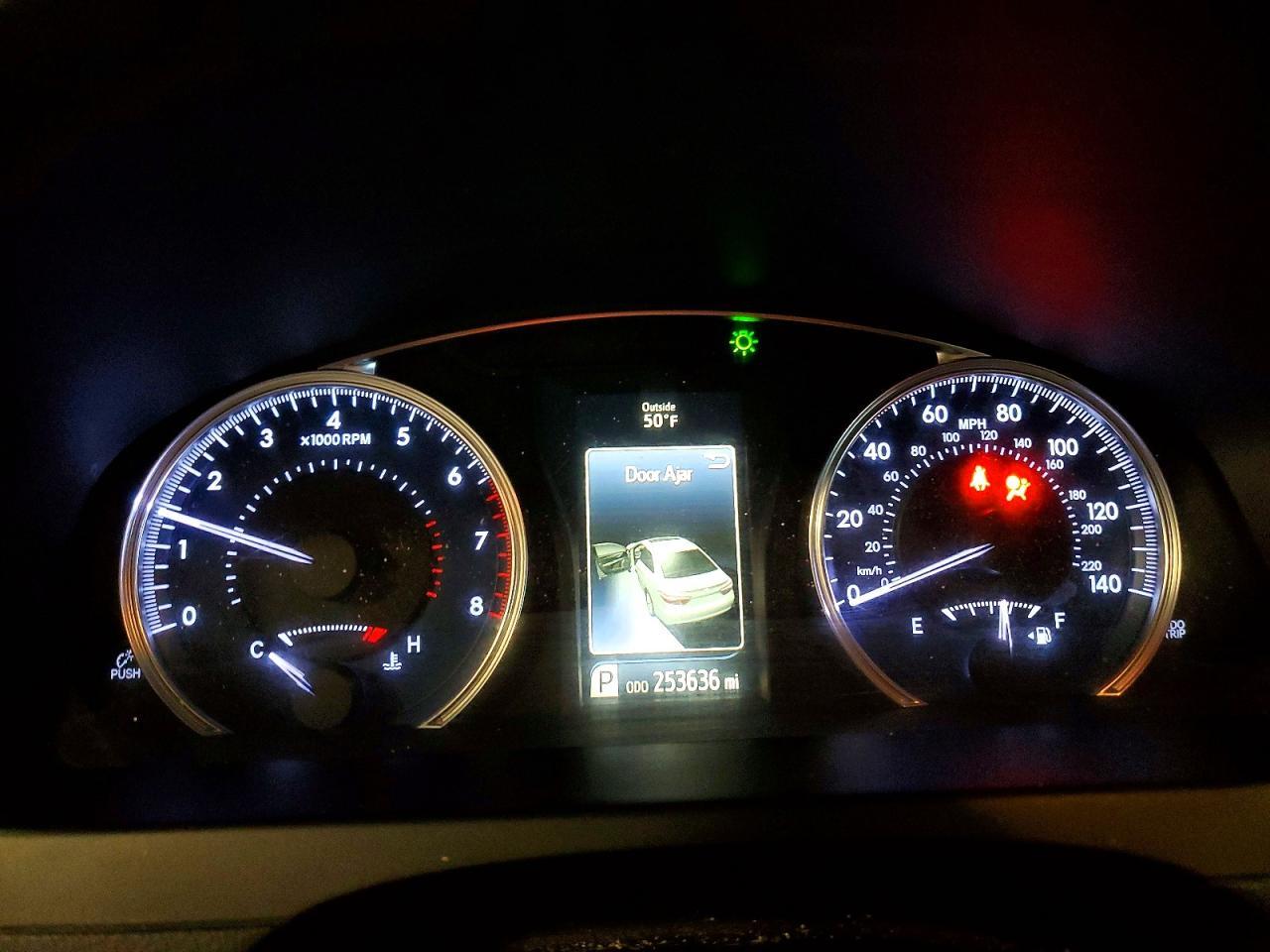 2016 TOYOTA CAMRY