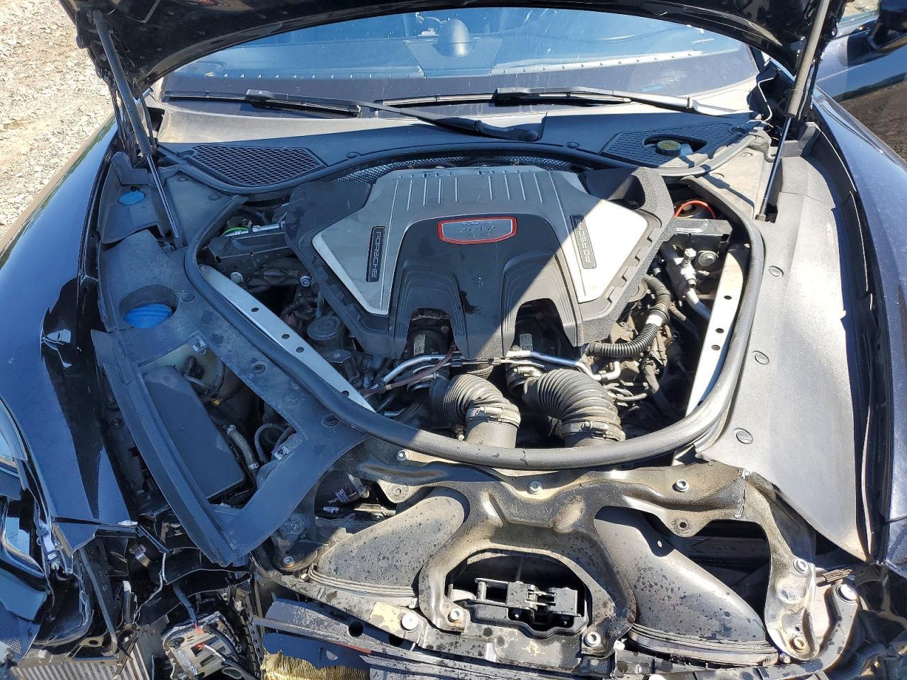 2017 PORSCHE Panamera