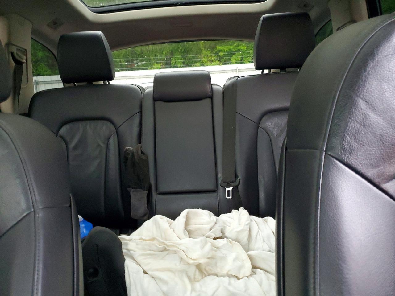 2012 AUDI Q7