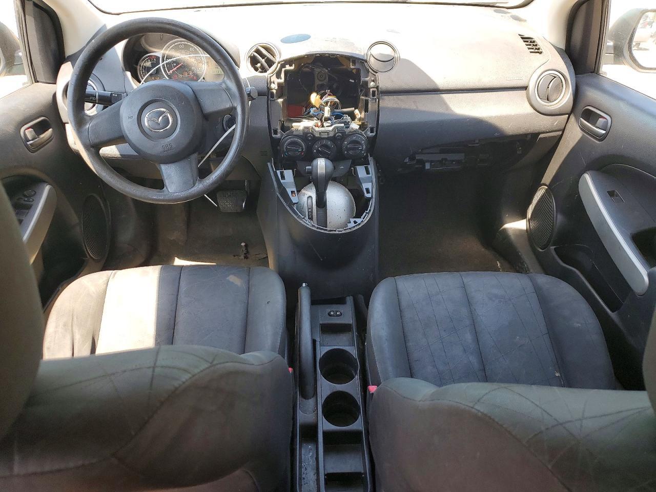 2012 MAZDA 2