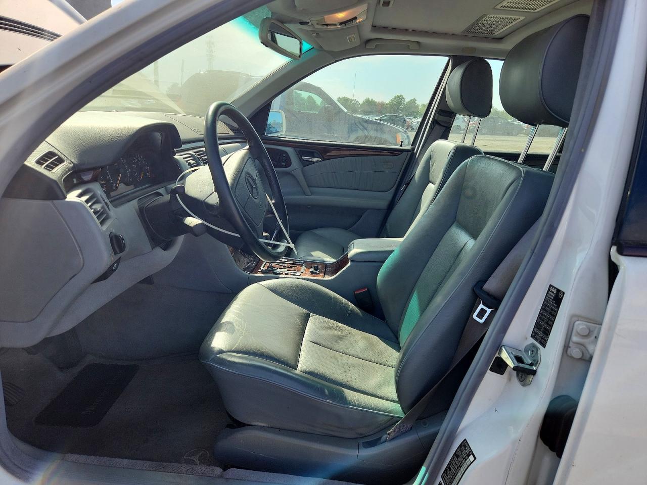 1999 MERCEDES-BENZ E-Class