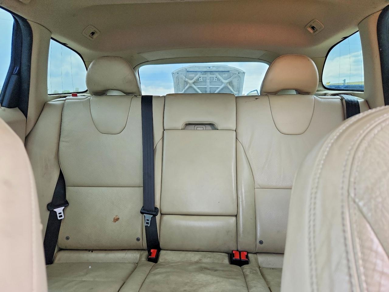 2010 VOLVO XC60