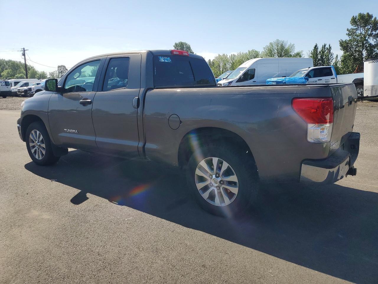2011 TOYOTA TUNDRA