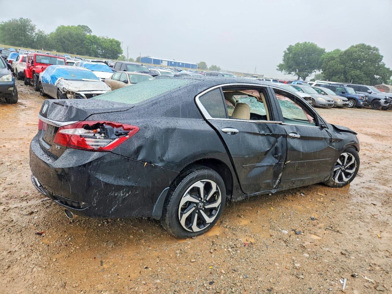 2017 HONDA ACCORD