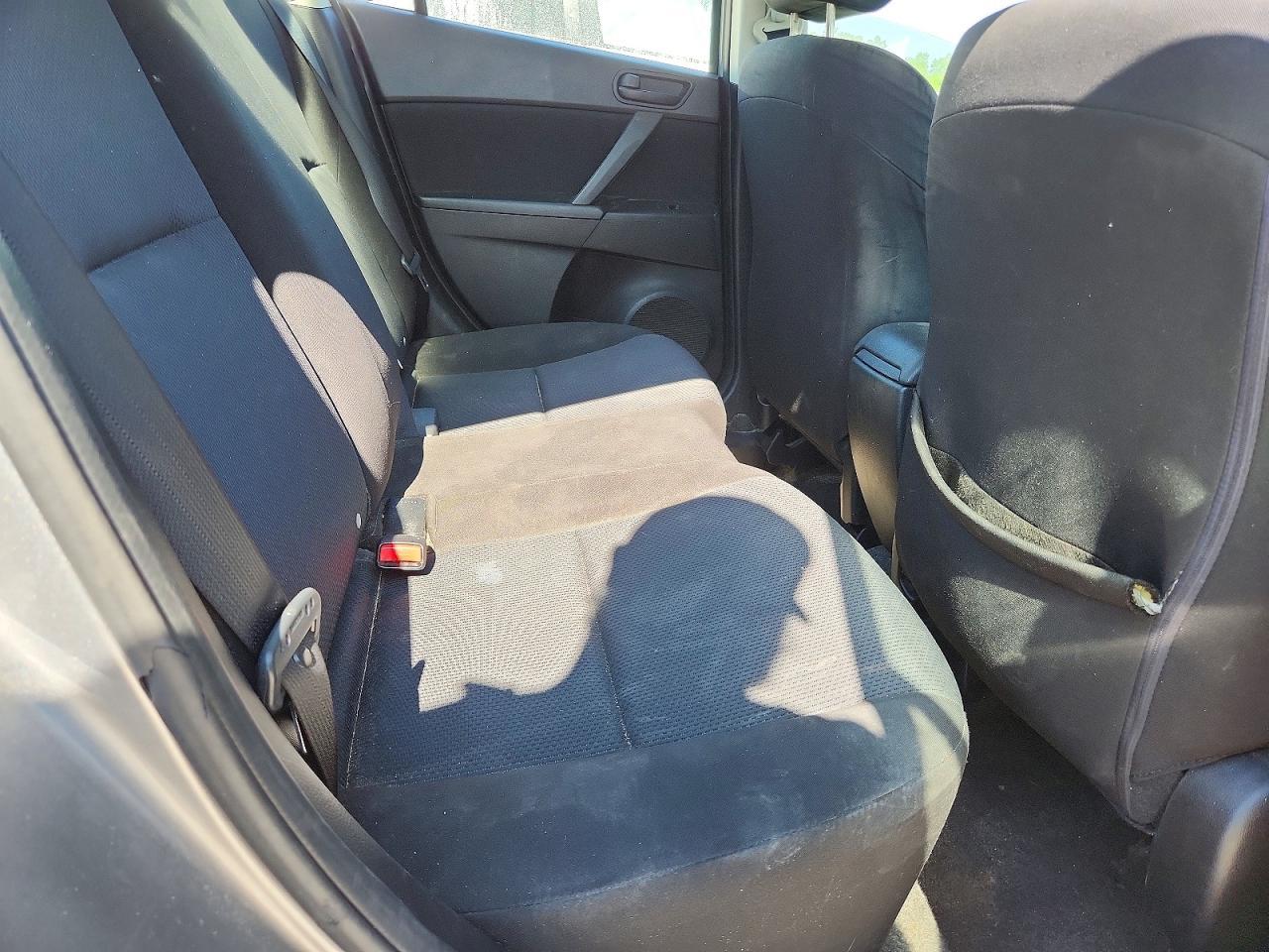 2010 MAZDA 3