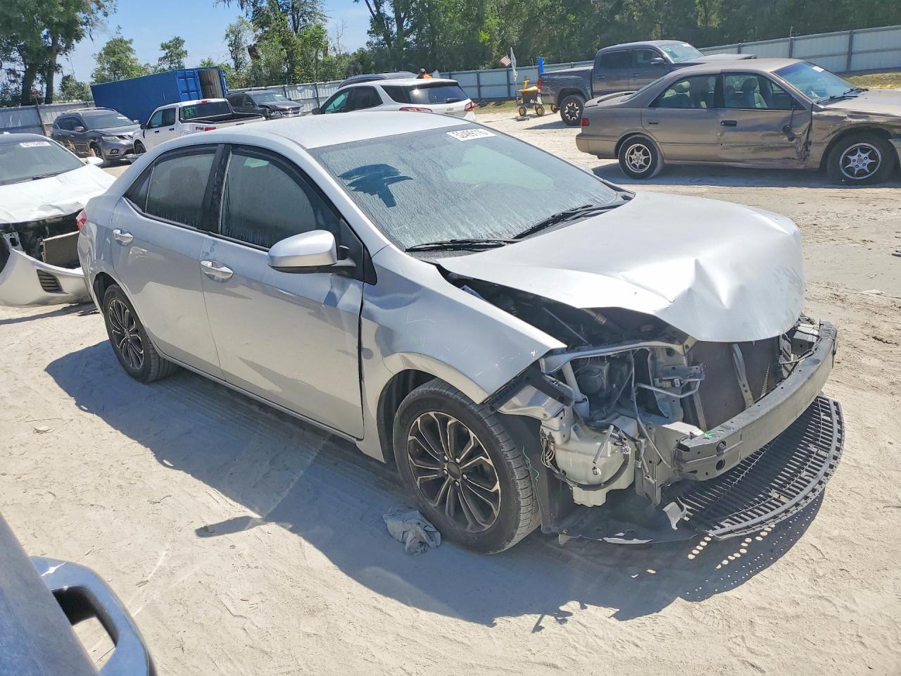 2015 TOYOTA COROLLA