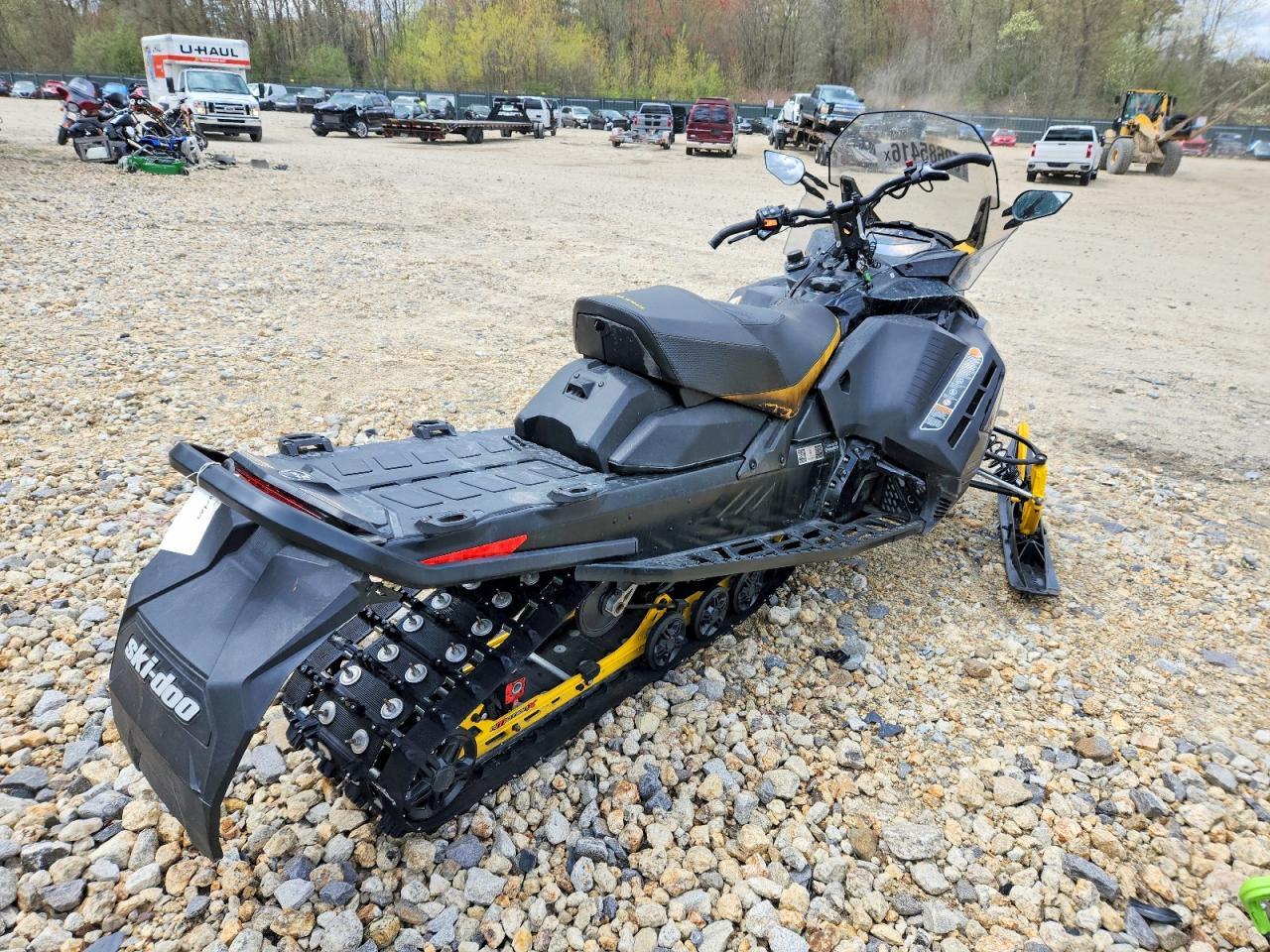 2023 SKIDOO RENEGADE