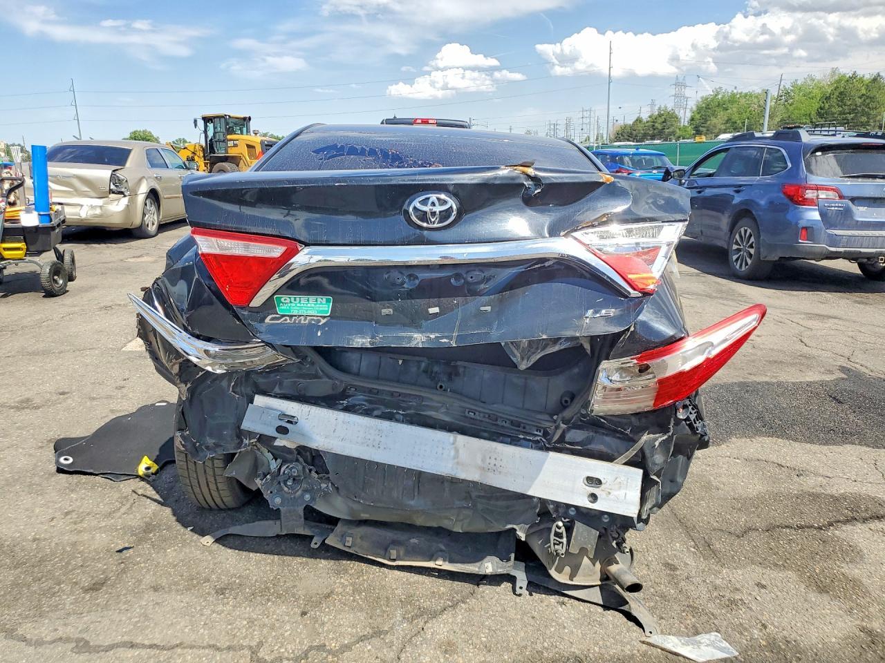 2015 TOYOTA CAMRY