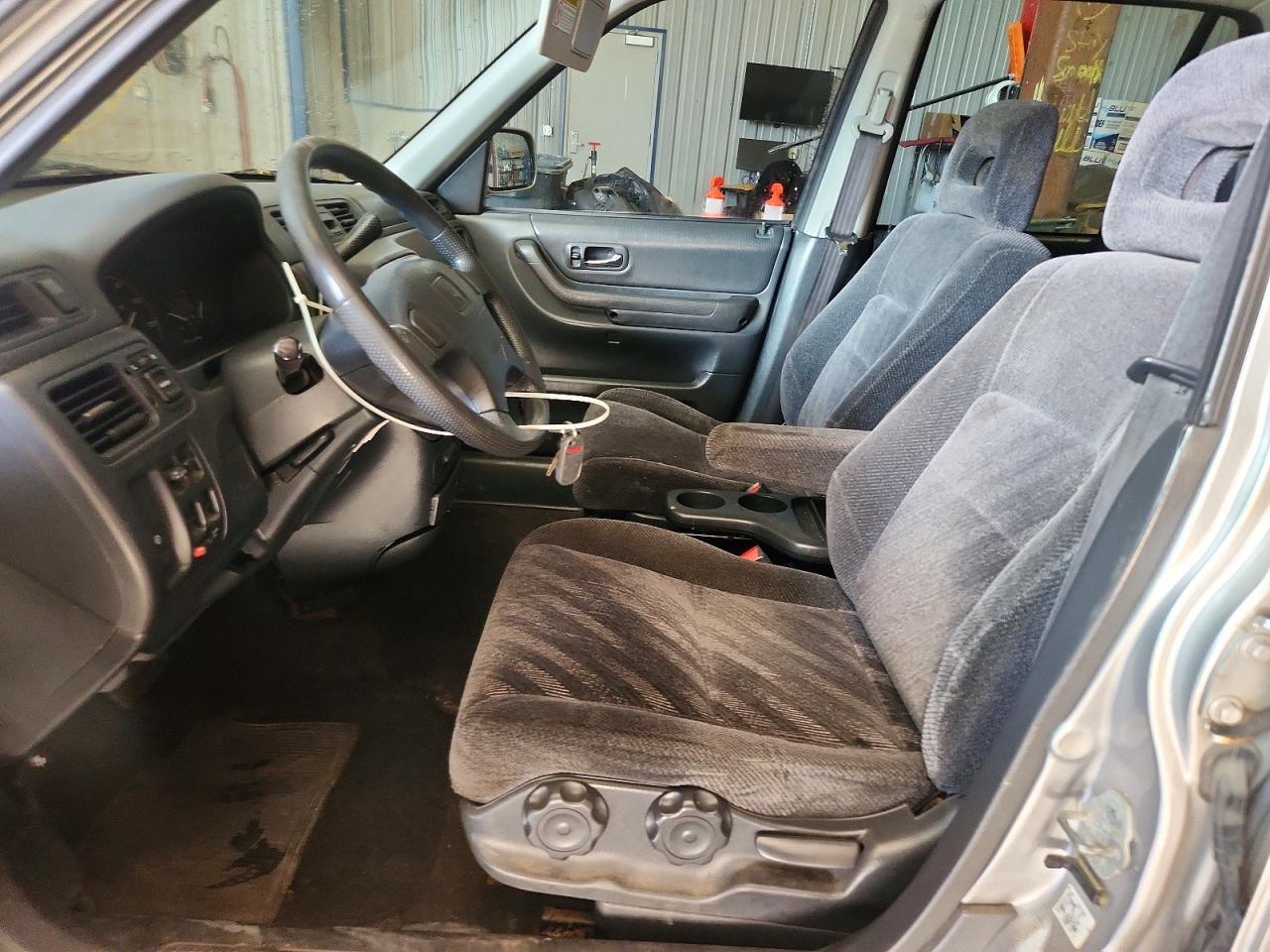 2001 HONDA CR-V