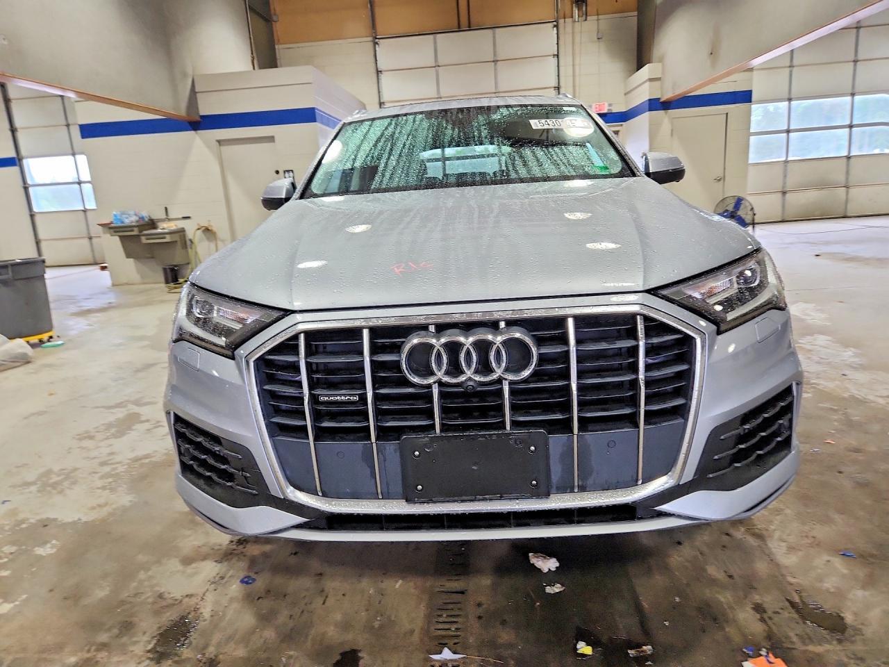 2022 AUDI Q7