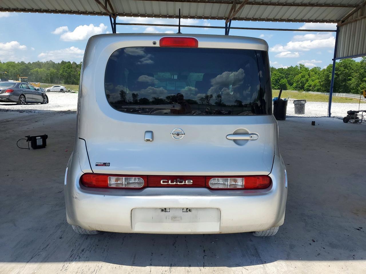 2010 NISSAN CUBE