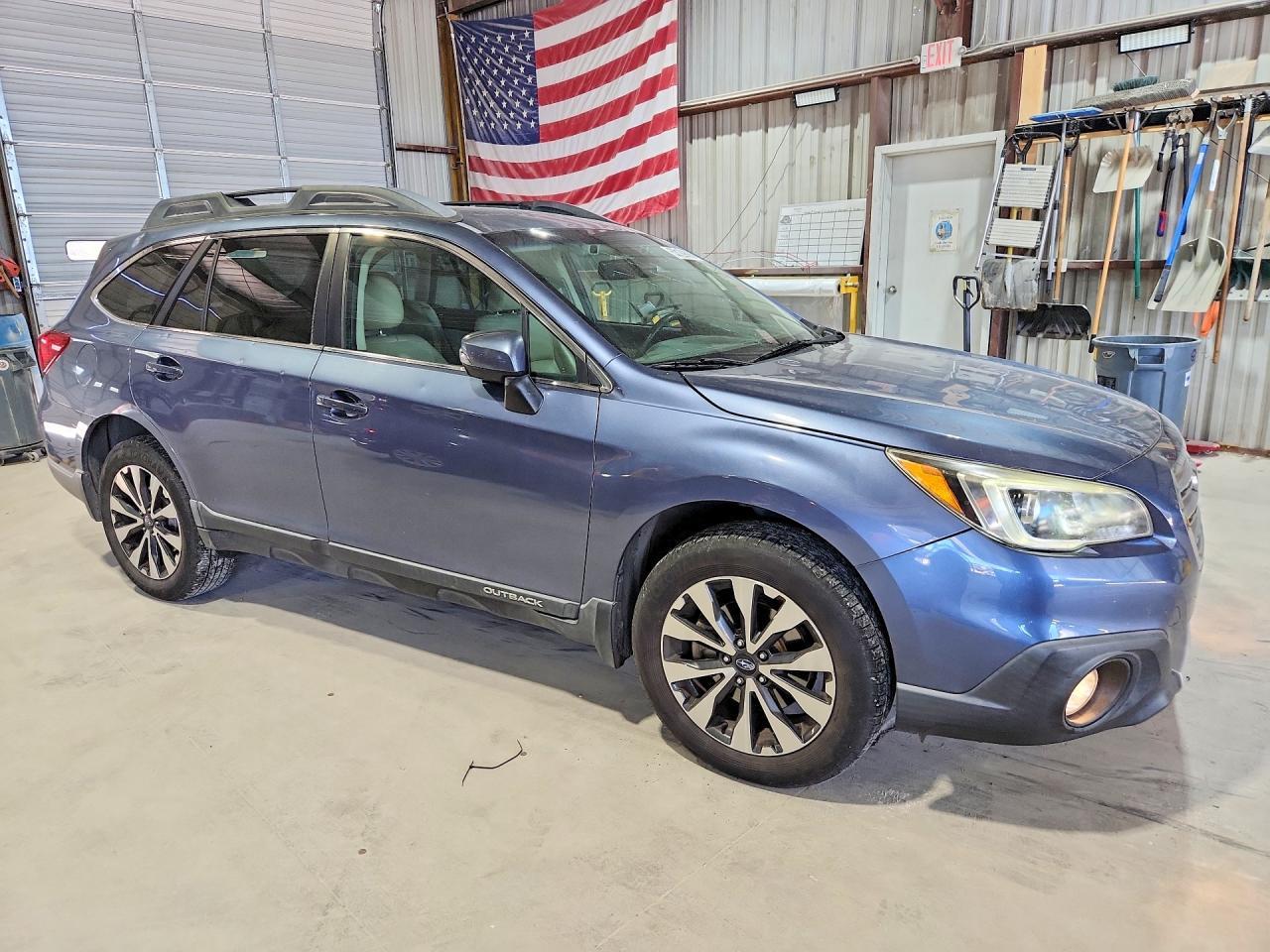 2017 SUBARU Outback