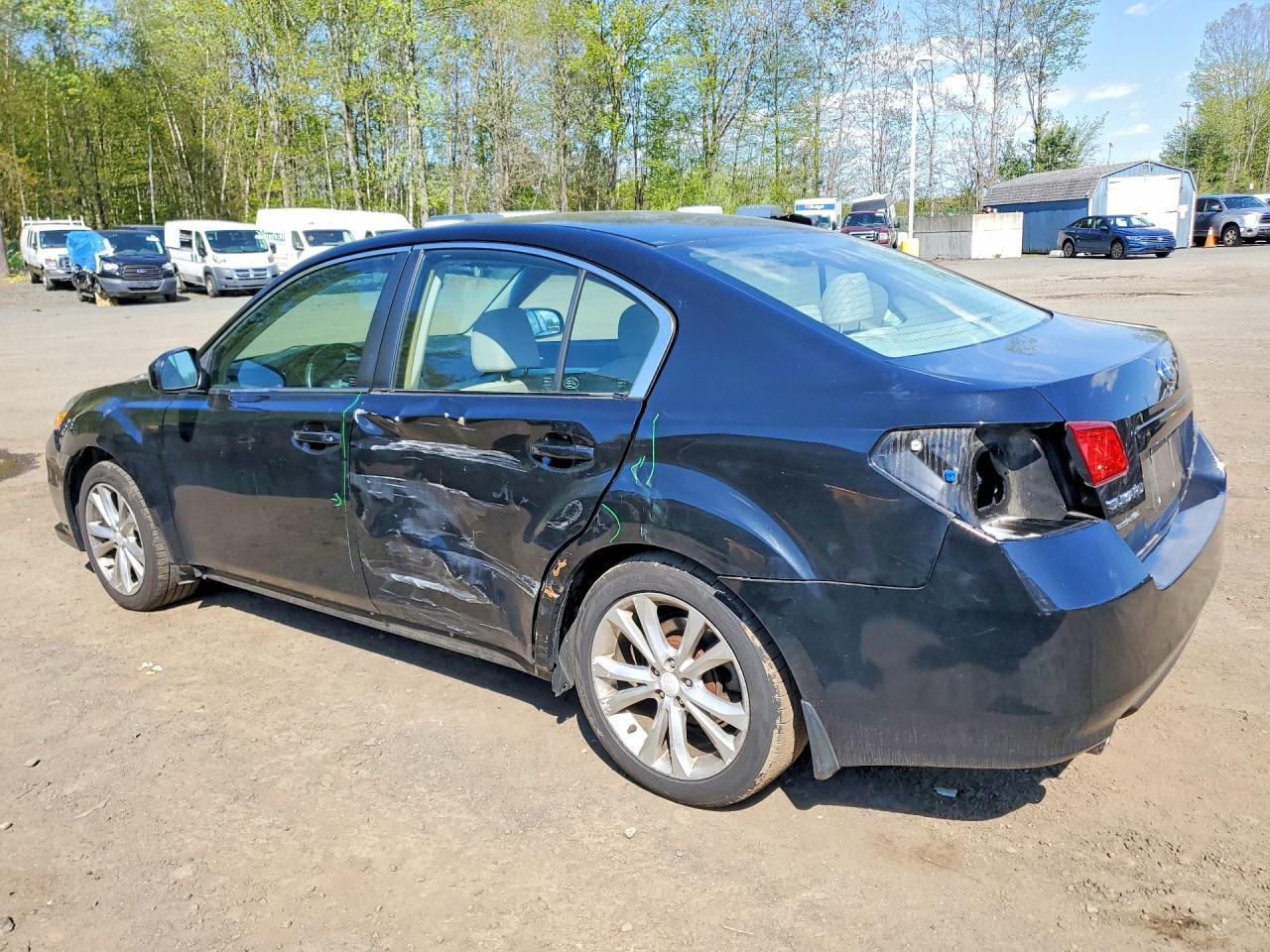 2013 SUBARU Legacy