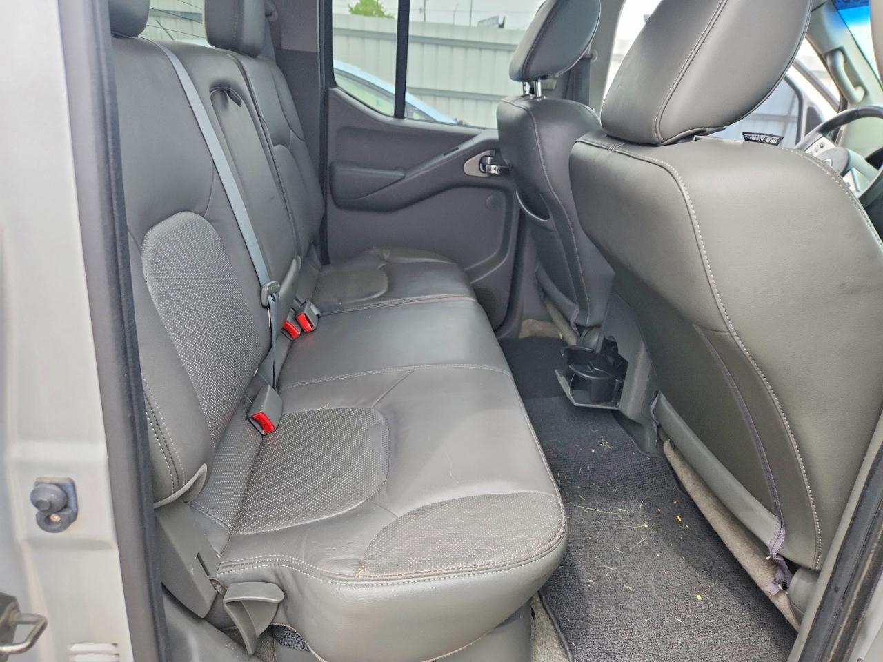 2012 NISSAN Frontier