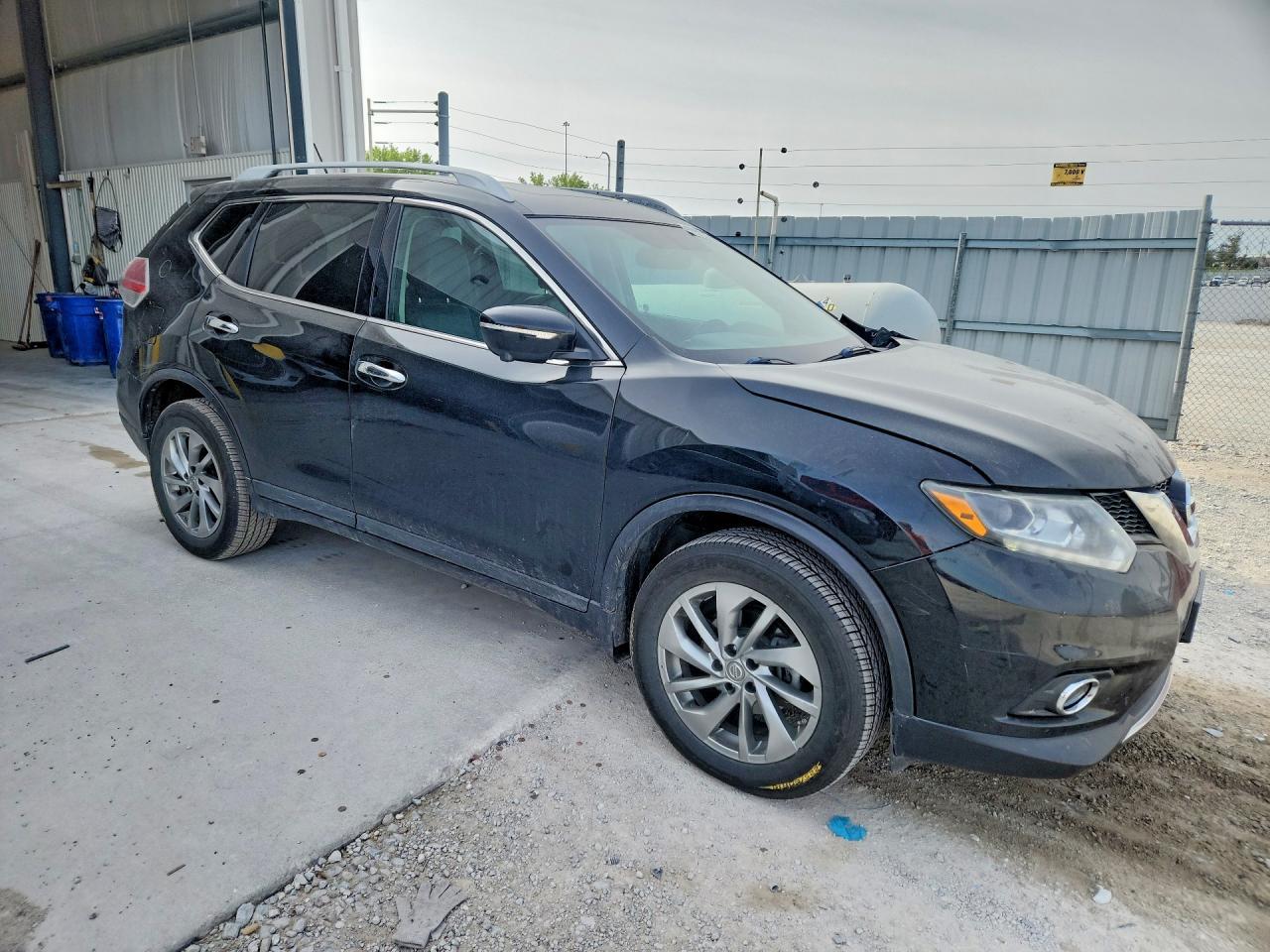 2015 NISSAN ROGUE