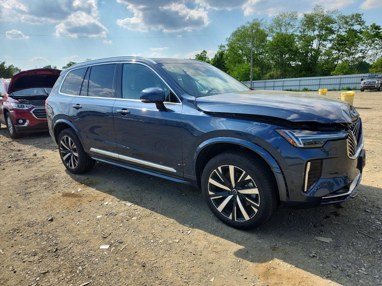 2025 VOLVO XC90